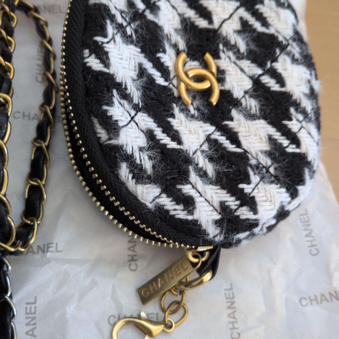 CHANEL ショルダーバッグ 　ポーチ付き