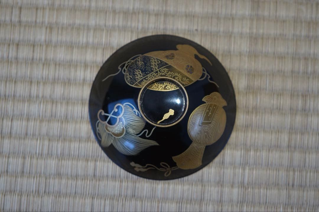 金蒔絵・螺鈿細工 宝尽くし文様 黒漆 吸物椀 2客 軽量 / 木製漆器 茶懐石