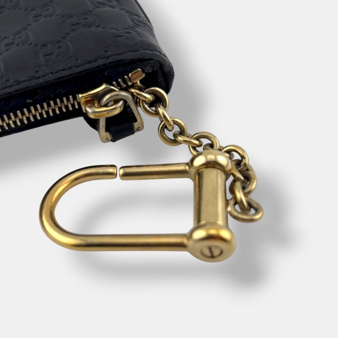 美品 グッチ　ケース マイクロシマ　ロゴプレート キーリング レザー 黒