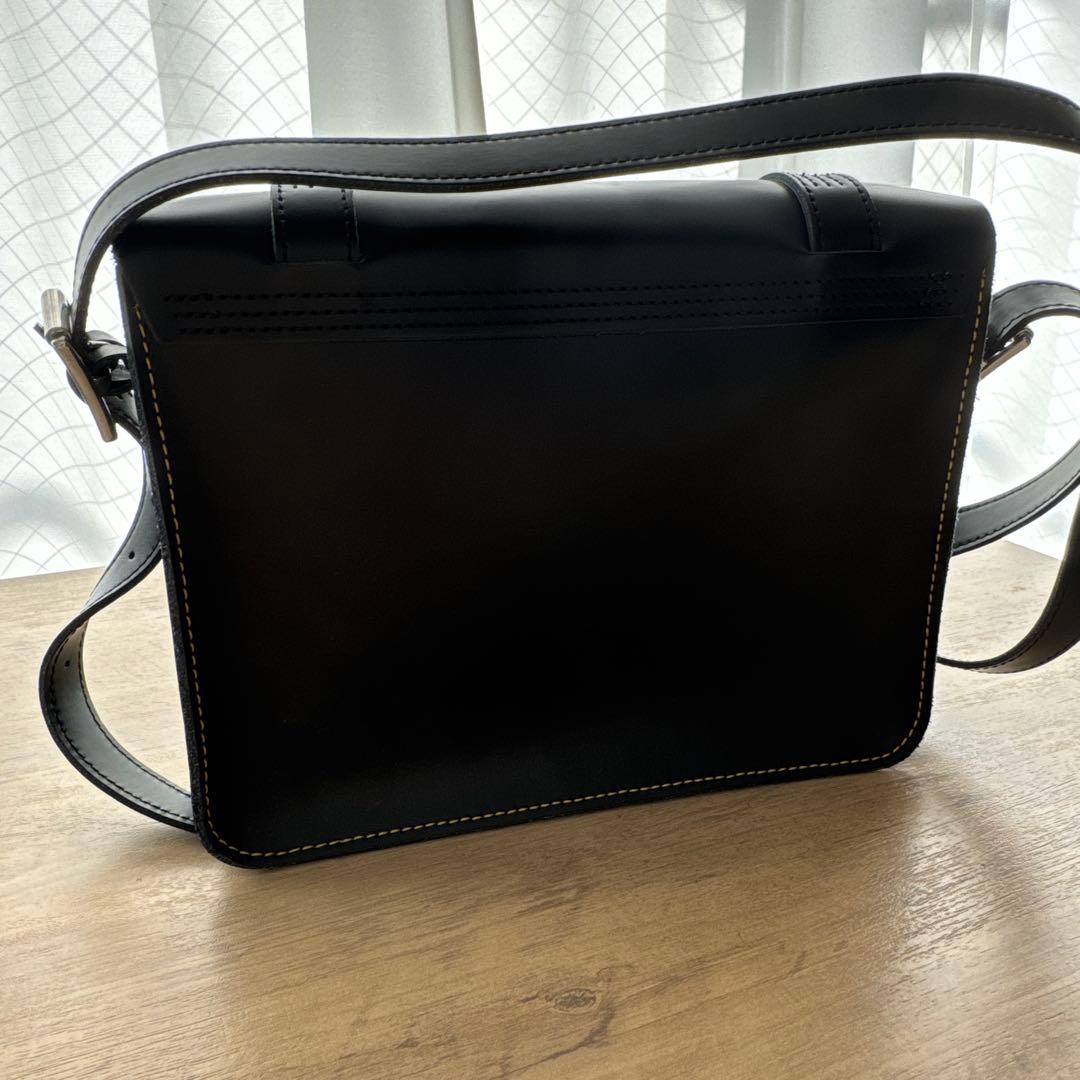 ドクターマーチン　ショルダーバッグ