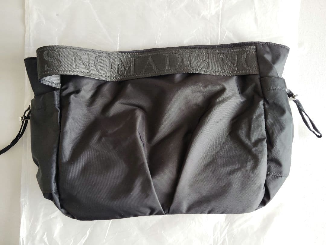 NOMADIS BASQUE M ショルダーバッグ