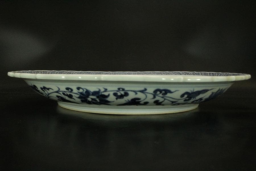 中国美術 青花蓮花紋皿 φ47cm 故宮博物院(ZE472)