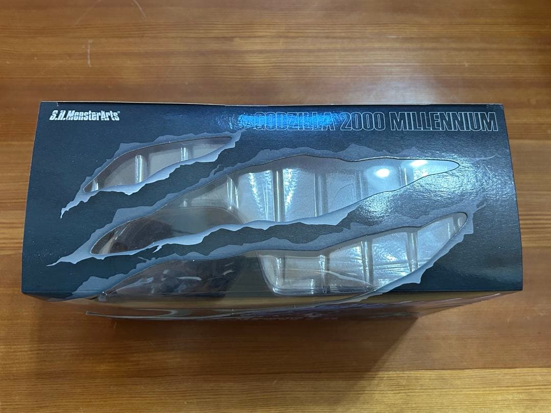 未開封 S.H.MonsterArts ゴジラ2000 ミレニアム フィギュア