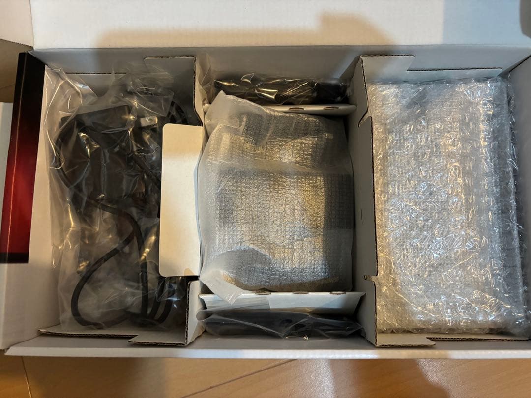 Nintendo Switch 本体 レッド ブルー ジョイコン