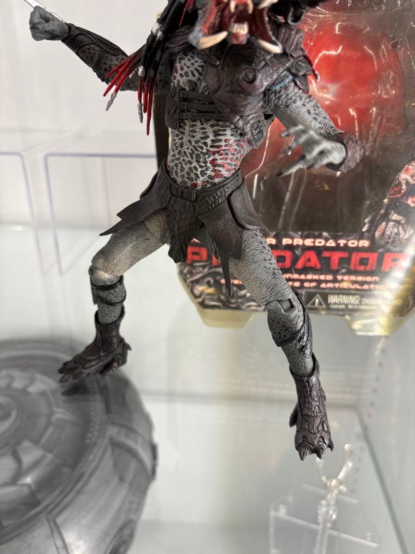 ネカ　プレデターズ　バーサーカープレデター