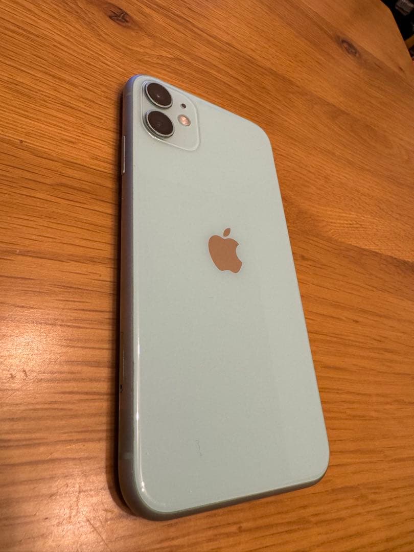 新品未開封 Appleストア版 SIMフリー iPhone16e 128GB