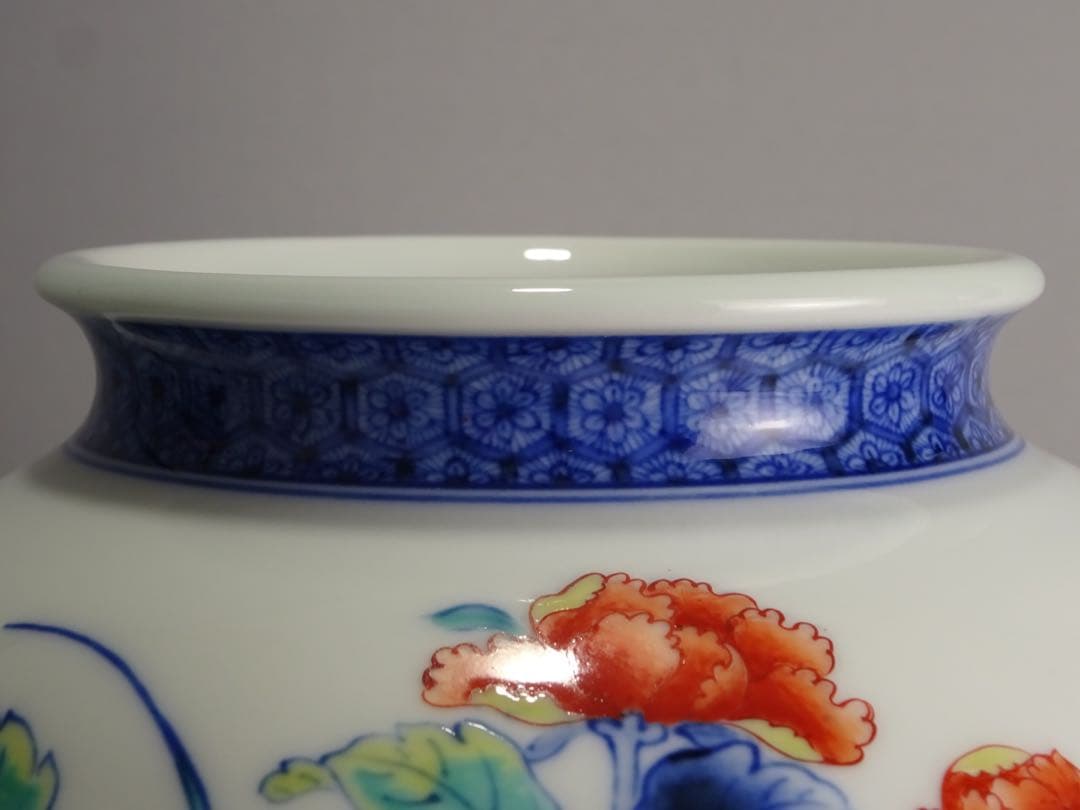 名工 十二代 今泉今右衛門 秀逸作 色鍋島 芙蓉文 花瓶 地