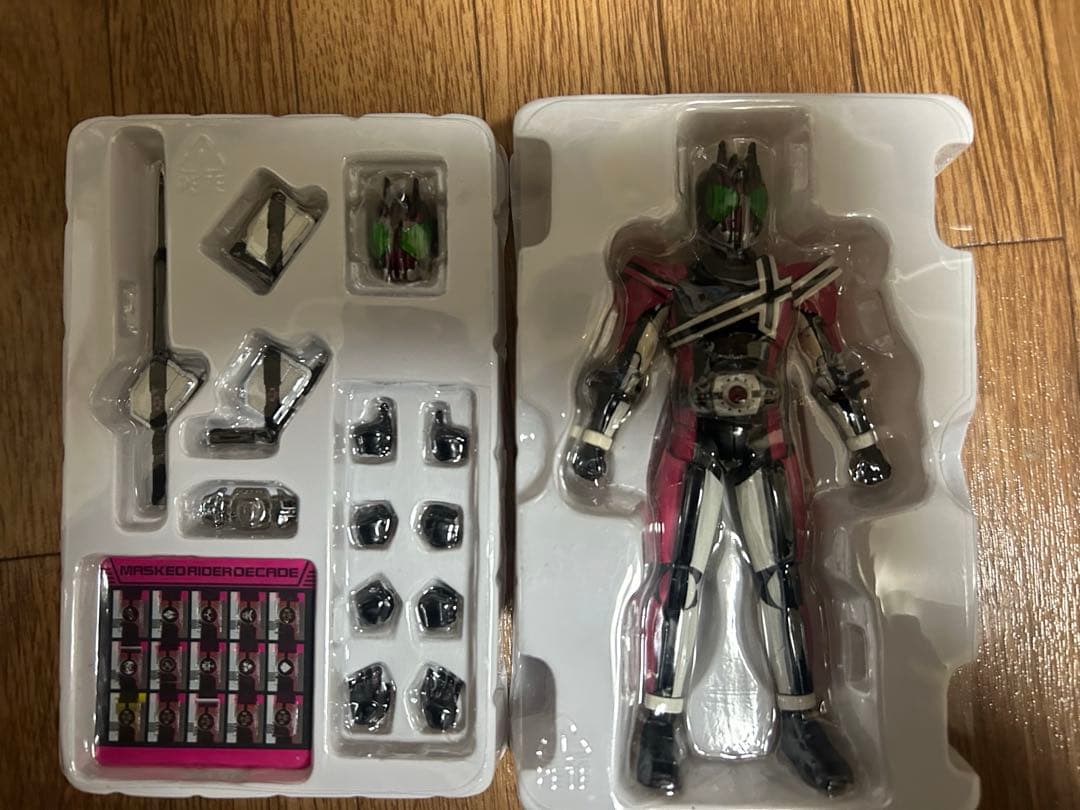 真骨頂製法 S.H. Figuarts仮面ライダーディケイド （初版版）
