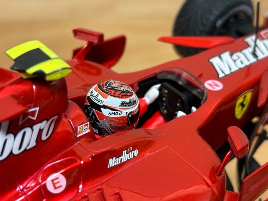 マテル 1/18 フェラーリ F1 200勝記念限定モデル F2007 中国GP