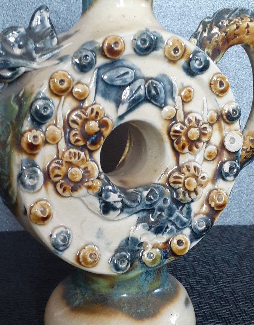 沖縄　琉球陶磁器　壺屋焼　陽刻浮彫　松竹梅文様　龍口　手付け　水注　酒次　花入れ