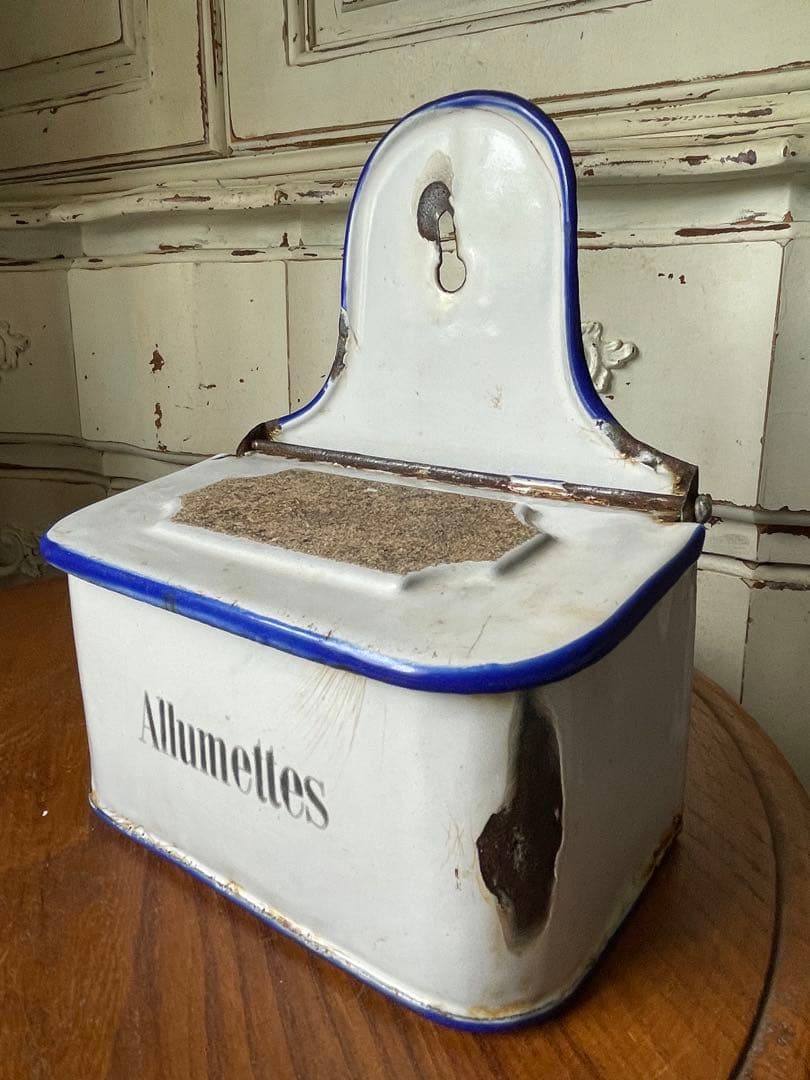 アンティーク・アルメット缶（マッチ入れ） フランスBB社製