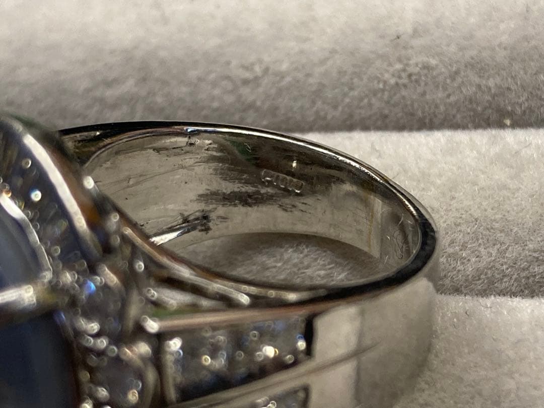 プラチナ天然スターサファイア26.35カラット