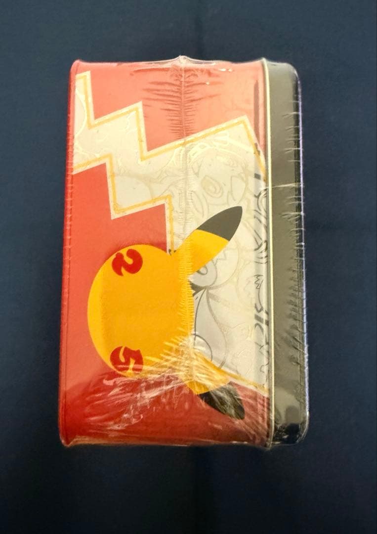 ポケモンカード　25th celebrations コレクターズチェスト