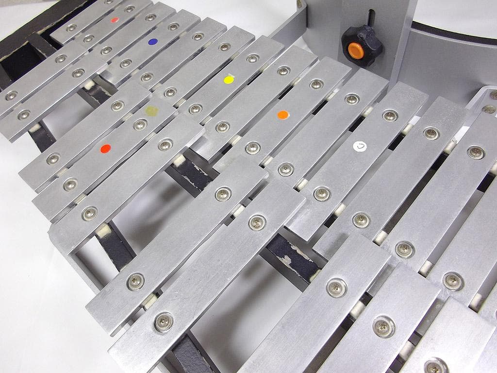 マーチンググロッケン 鉄琴 スズキMG-25L 小中学用ホルダー 子供用