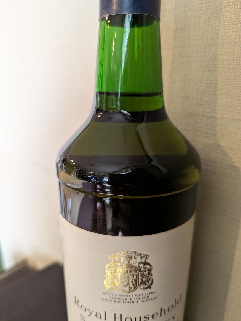 未開栓 ロイヤルハウスホールド 100周年記念ボトル 750ml 木箱付き特級