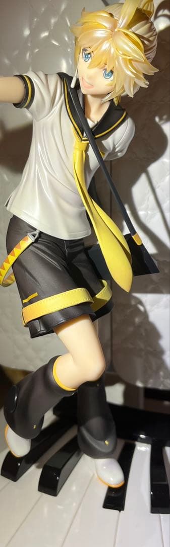 鏡音レン Tony Ver. 1/7 フィギュア