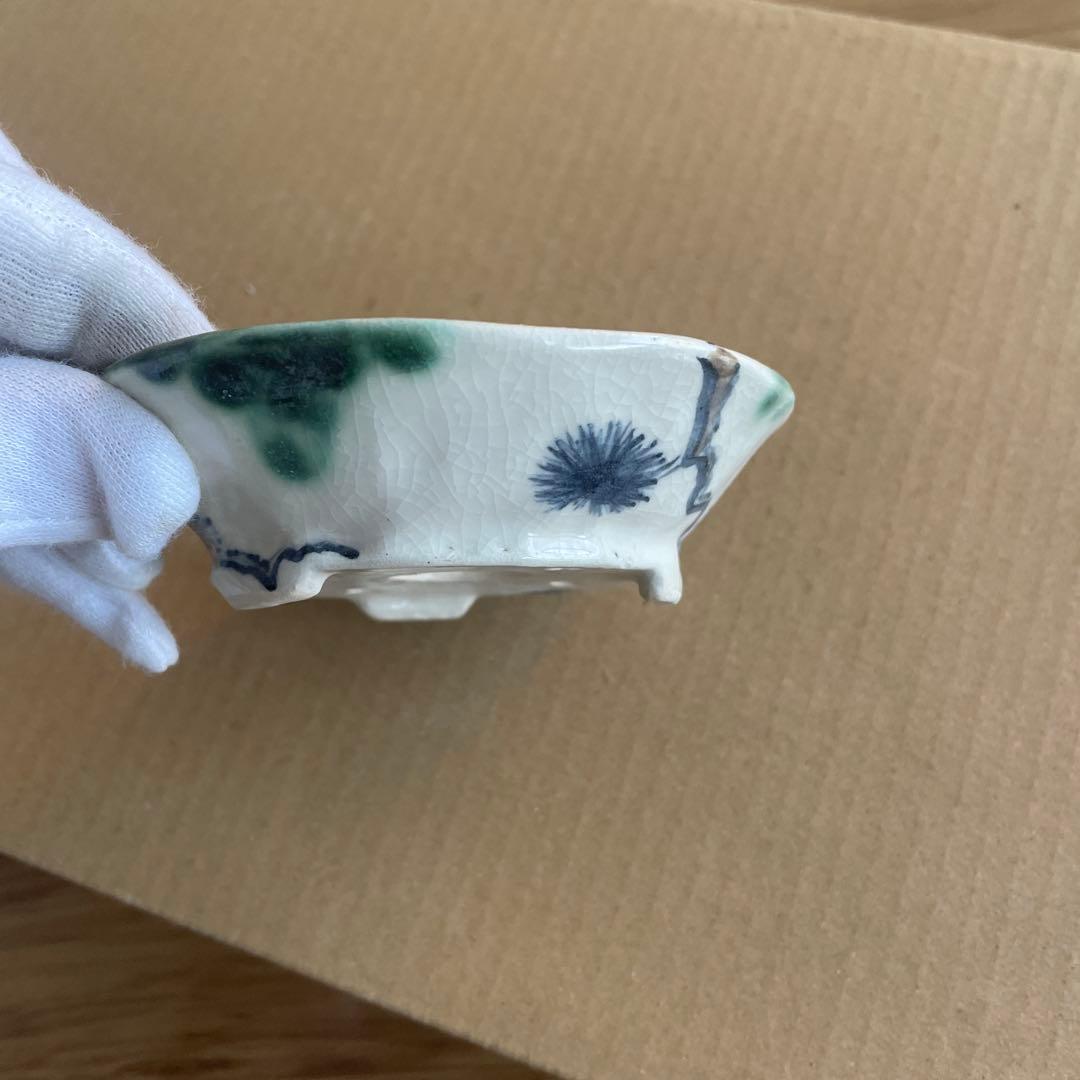 盆栽鉢　桑津香石　絵鉢　ミニ盆栽鉢　小品盆栽鉢　　　松　落款印なし