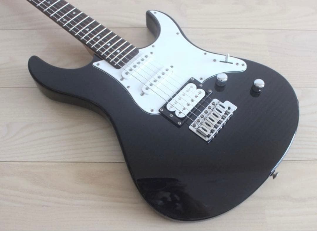 ［ぼっち・ざ・ろっく!］ヤマハ Pacifica PAC212VFM パシフィカ