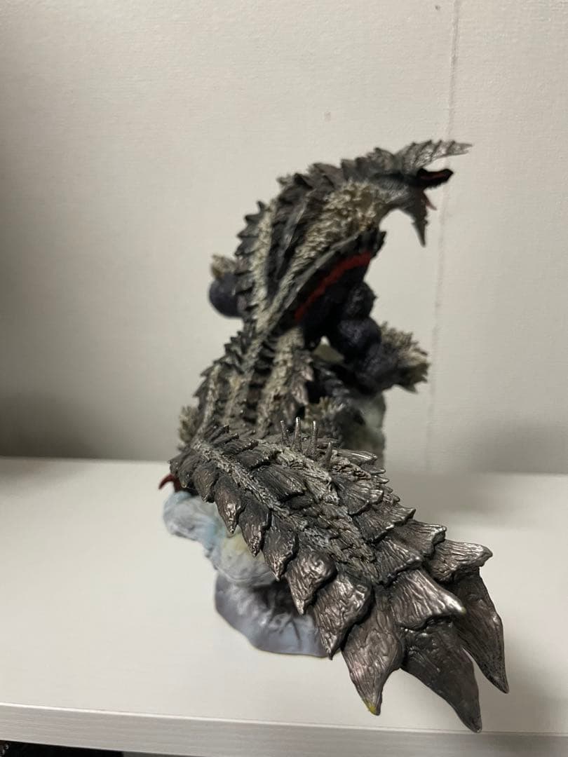 モンスターハンタークリエイターモデル ジンオウガ（亜種）のフィギュア