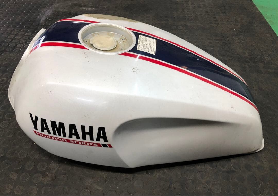 xjr400 4hmタンク塗装ベース