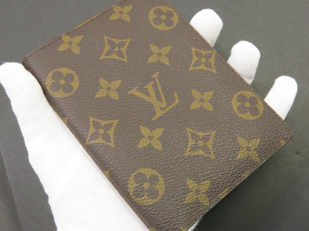 ルイヴィトン　ポルトフォイユ・3ビュ　パスポートケース　18710005