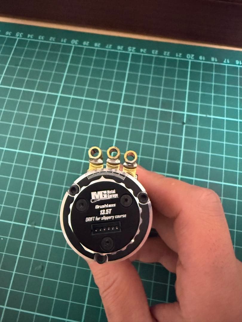 l Garage13.5t ブラシレスモーター