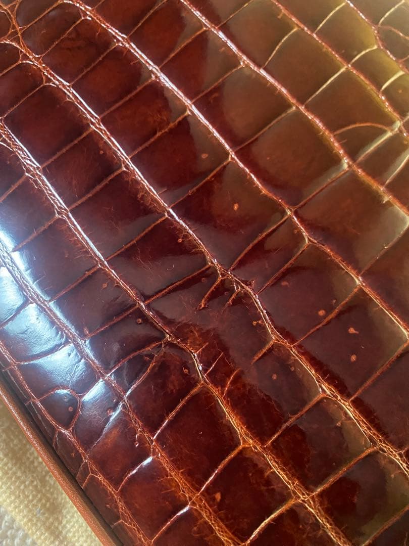 ボルドーブラウン ショルダーバッグ