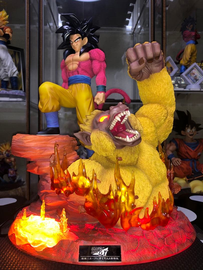 ドラゴンボール　超サイヤ人4 孫悟空　黄金大猿　スタチュー