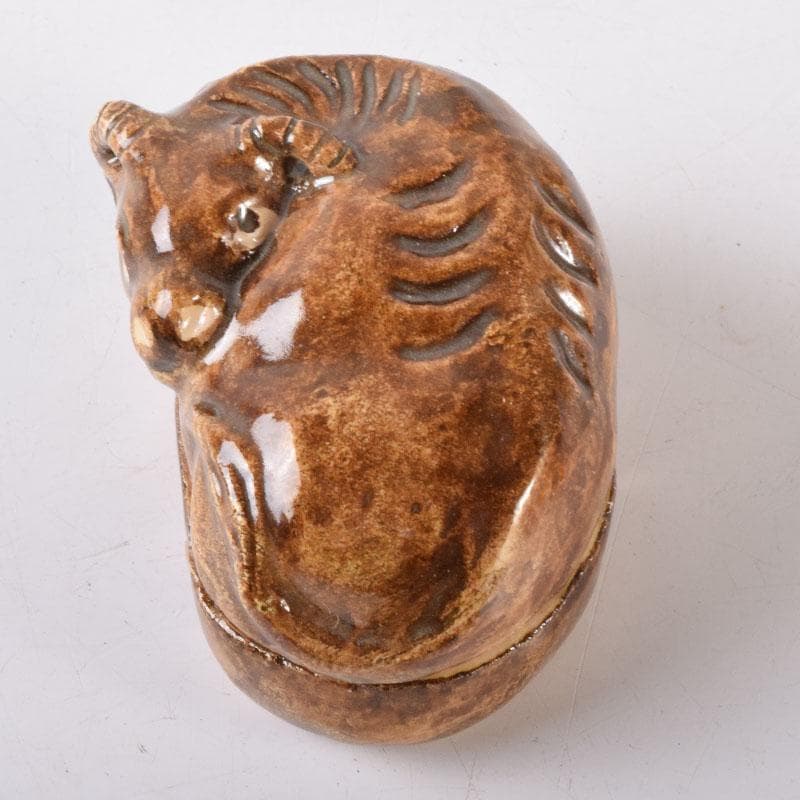 茶道具　楽焼　伊東桂楽作　旦入写　牛　香合　共箱　V　7477