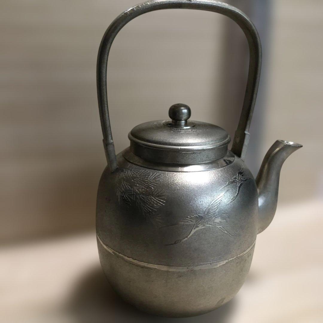 金属製ティーポット 彫刻模様　薩摩錫器