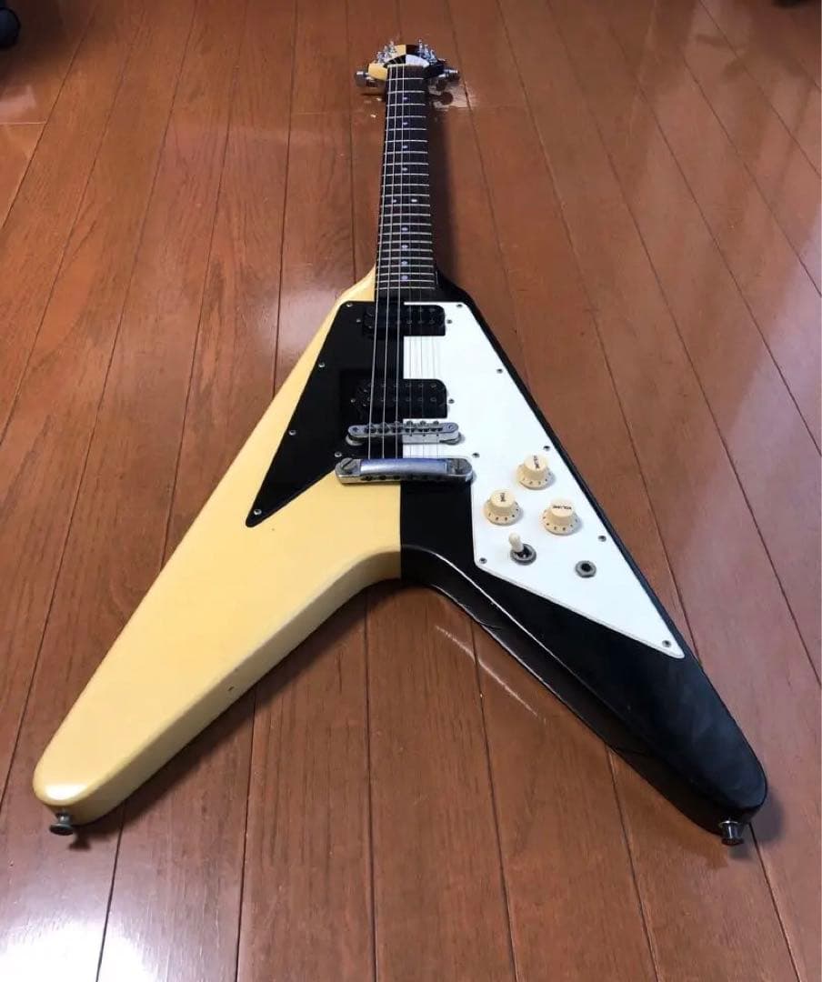 希少M.シェンカーフライングV80年代￼Sネック￼国産社不明プレイアビリティ￼良