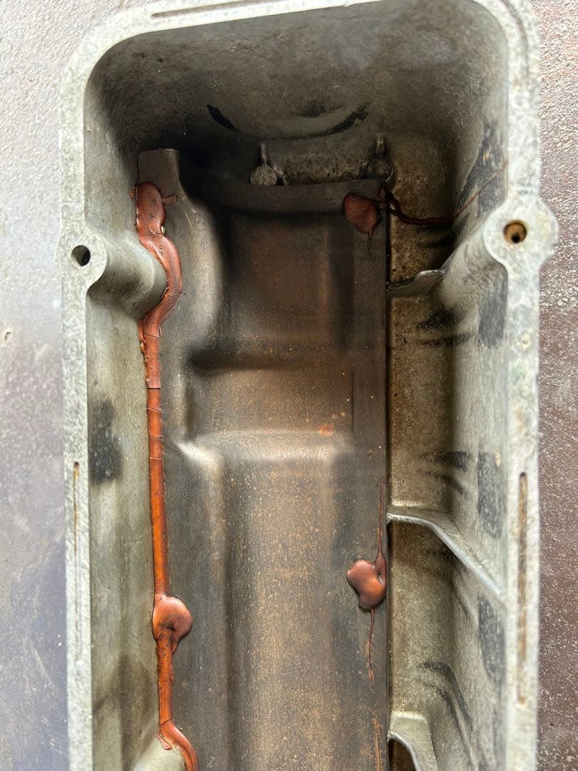 ニッサン L型エンジンヘッドカバー タペットカバー Yahoo!オークション