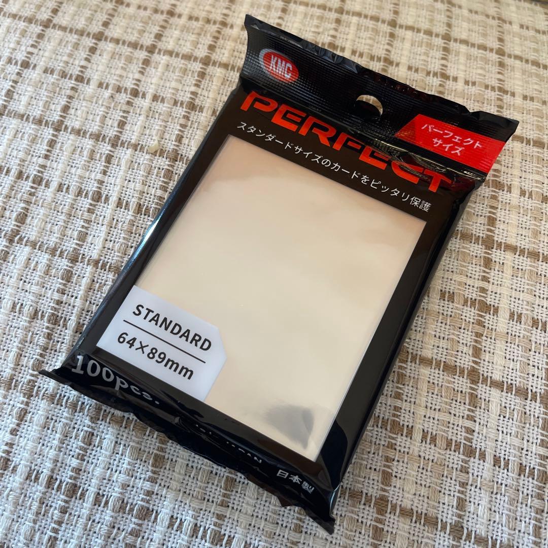新品KMC パーフェクトサイズ スリーブ64x89mm 100枚入×30個セット