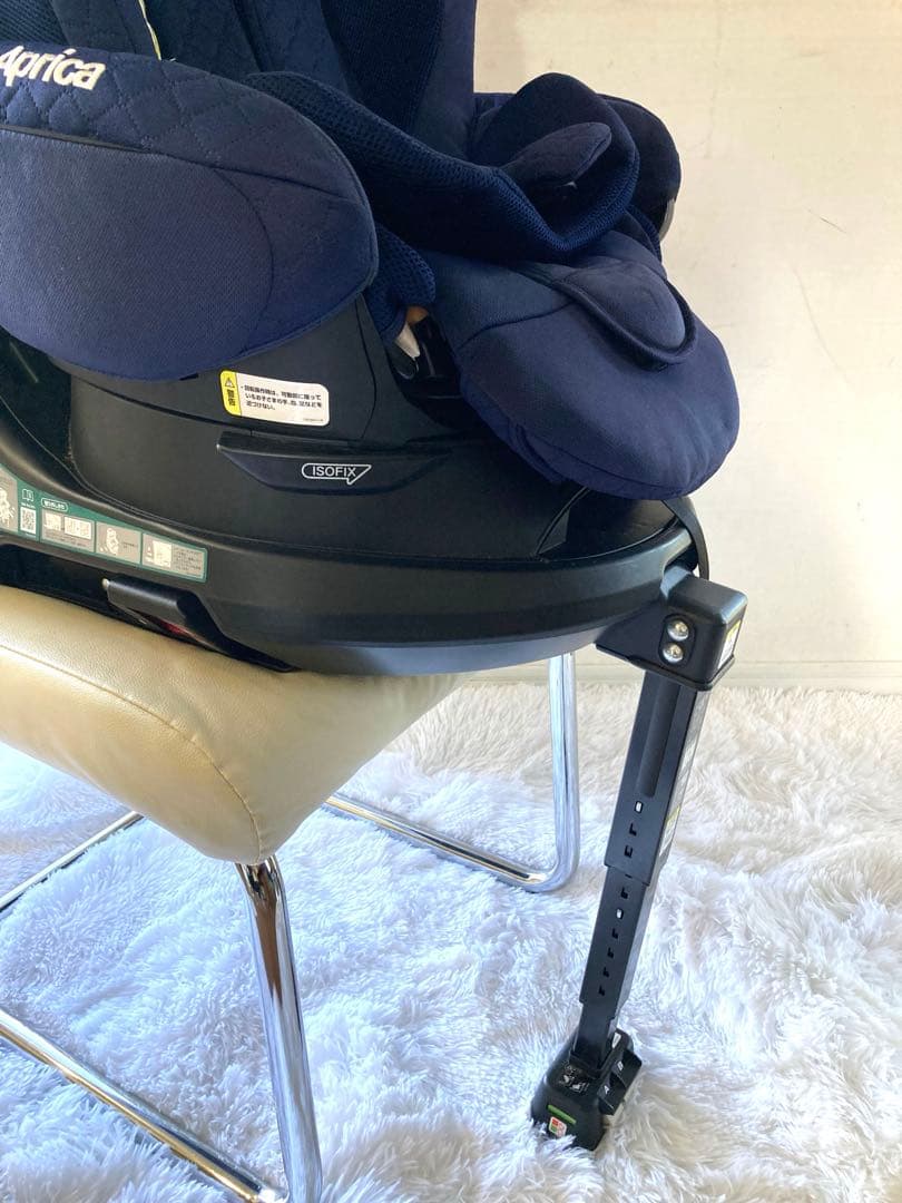 美品 Aprica フラディアプレミアムチャイルドシート isofix ネイビー