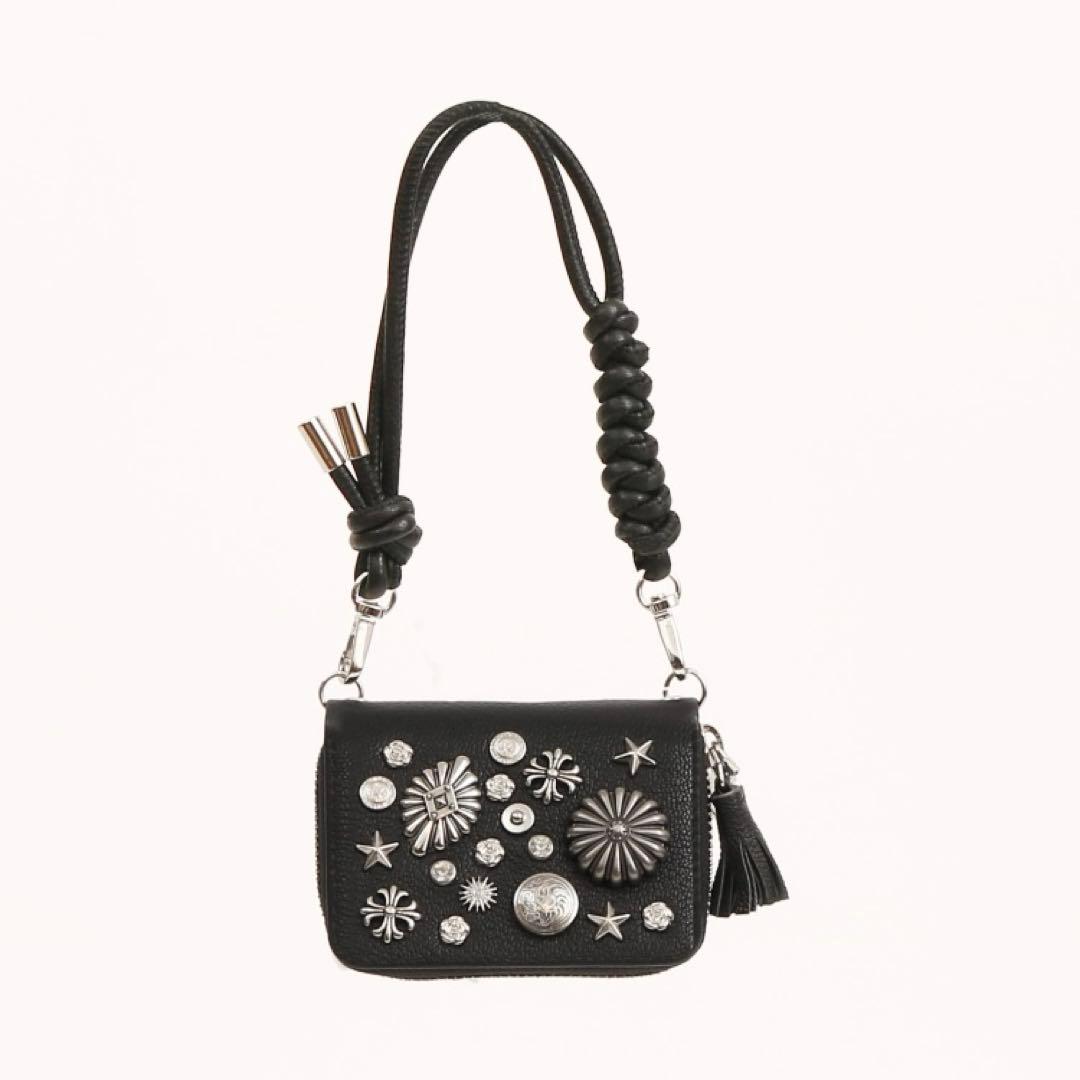 ペルケ perche / マルチスタッズジャバラチャームウォレットショルダー