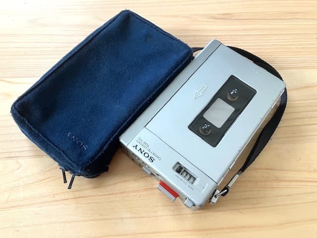 木木 整備済完全動作品 SONY TCM-100 プレスマン ストラップ