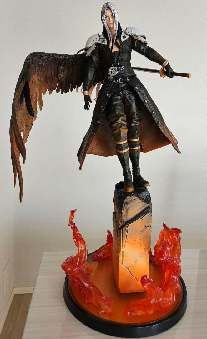 FFVII REBIRTH コレクターズエディション フィギュア セフィロス