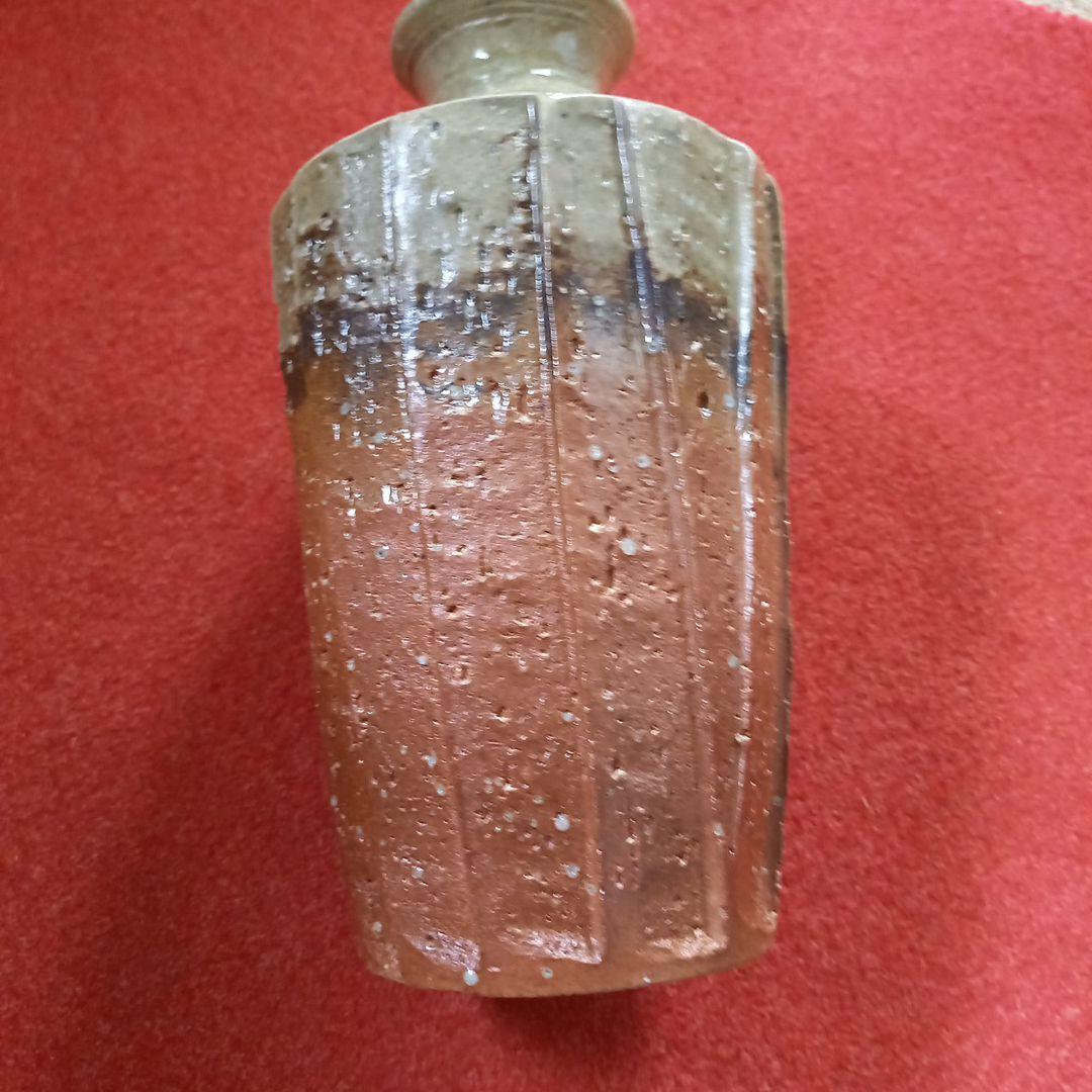 信楽焼　陶工、高橋楽斎　花入れ　箱付き(共箱)　名工