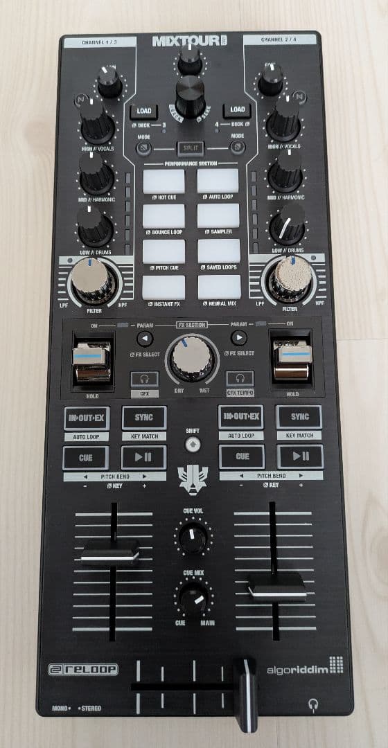 響Hibiki 30年 ウイスキー ギフトボックス入り 白箱付き｜HIBIKI 響 30