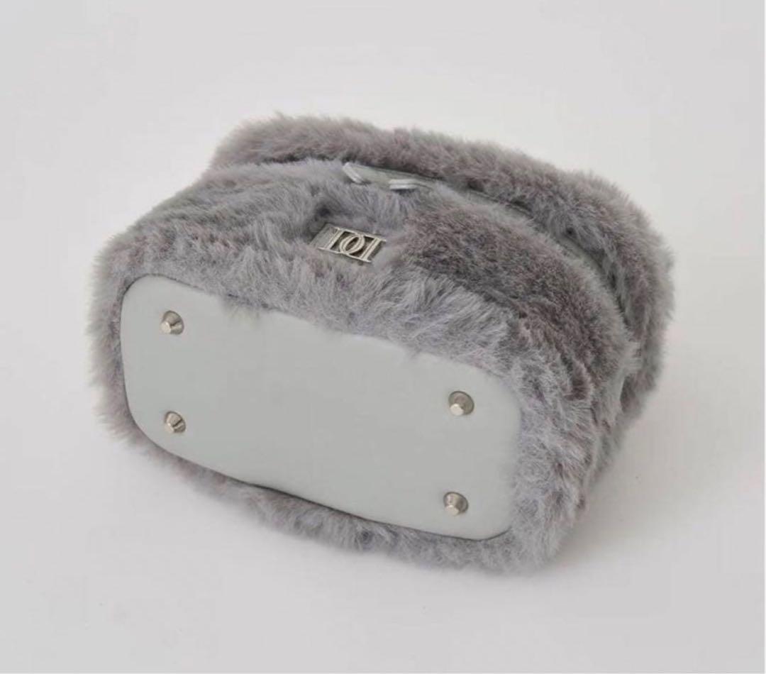 24時間以内配送可‼️ Darich フェイクファーショルダーミニバッグ　GRY