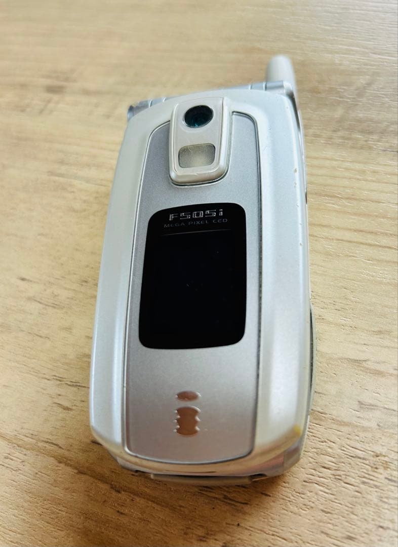 折りたたみ式携帯電話3台セット ジャンク品 - メルカリ