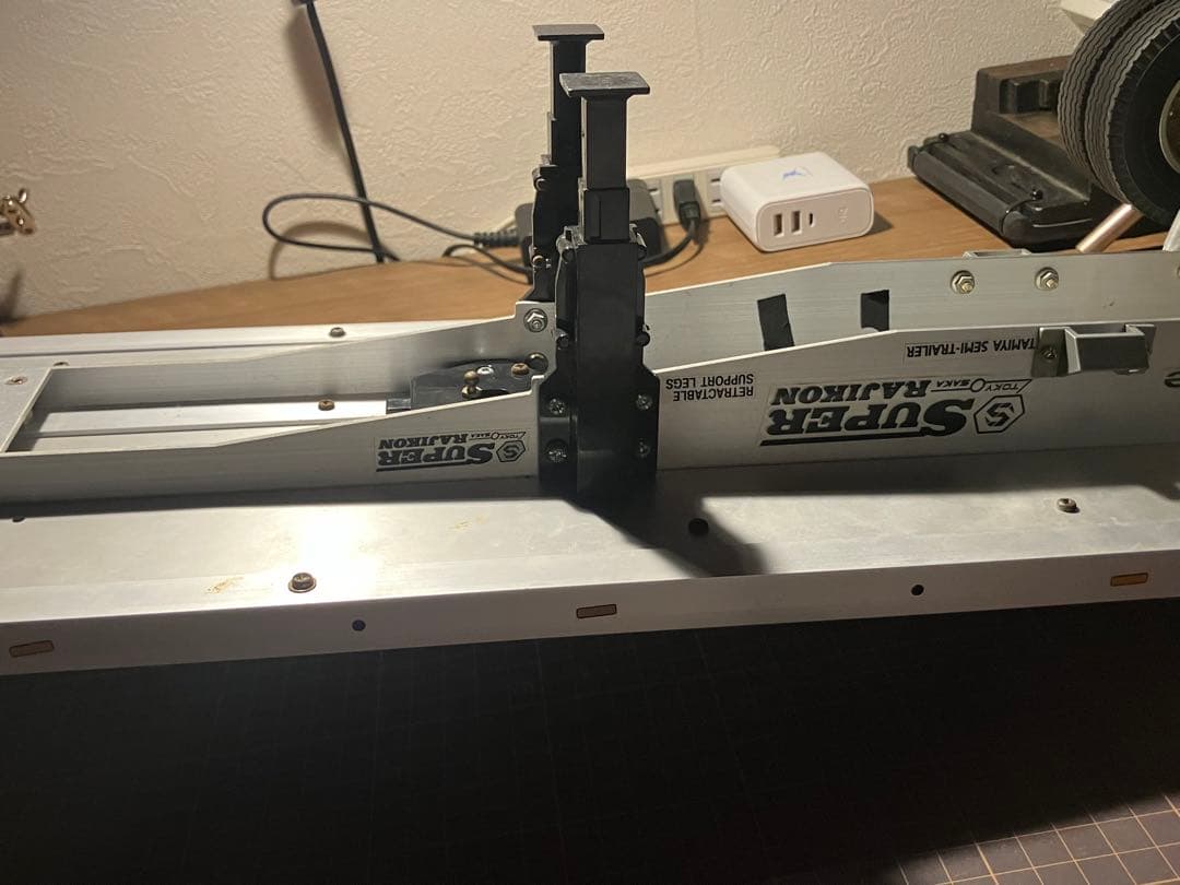 タミヤ1/14 フラットヘッド