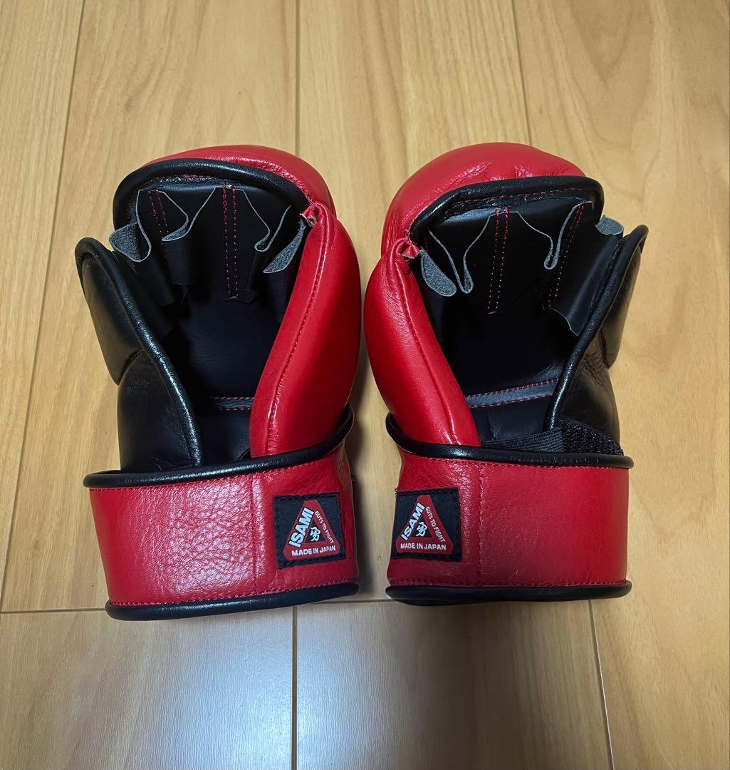 ISAMI ボクシンググローブ 黒/赤 オープンフィンガー Amazon | ISAMI