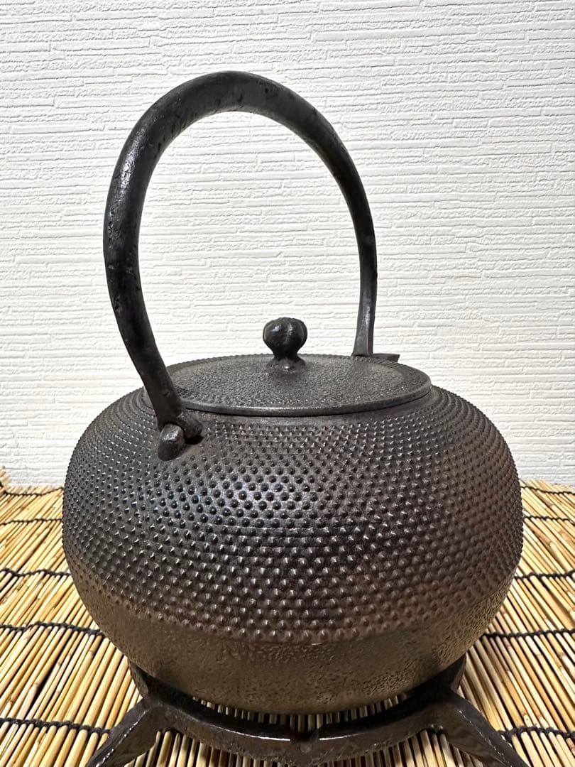 未使用品　南部松雲堂造　１５型アラレ　鉄瓶　南部鉄瓶　南部鉄器　鉄瓶