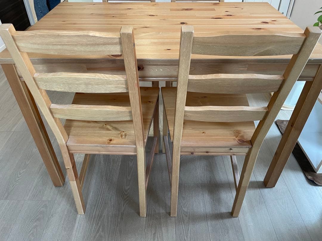 JOKKMOKKダイニングテーブルと椅子4脚セット_直接渡し限定(値段相談可)
