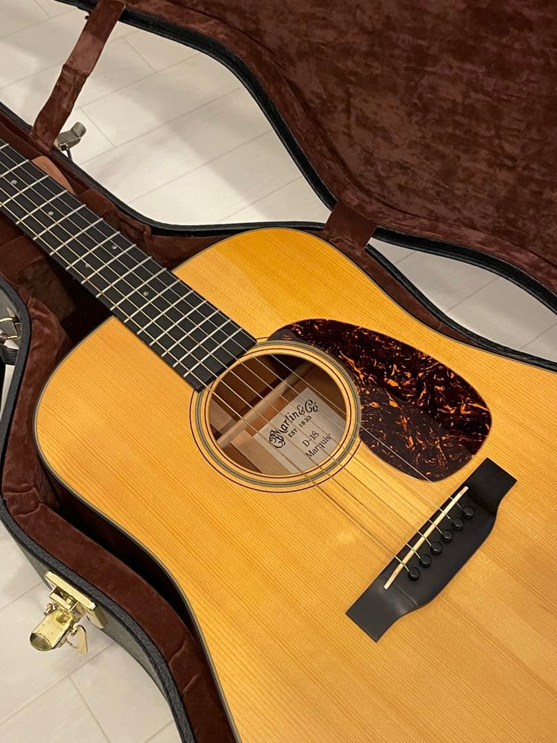 Martin D-18 Marquis