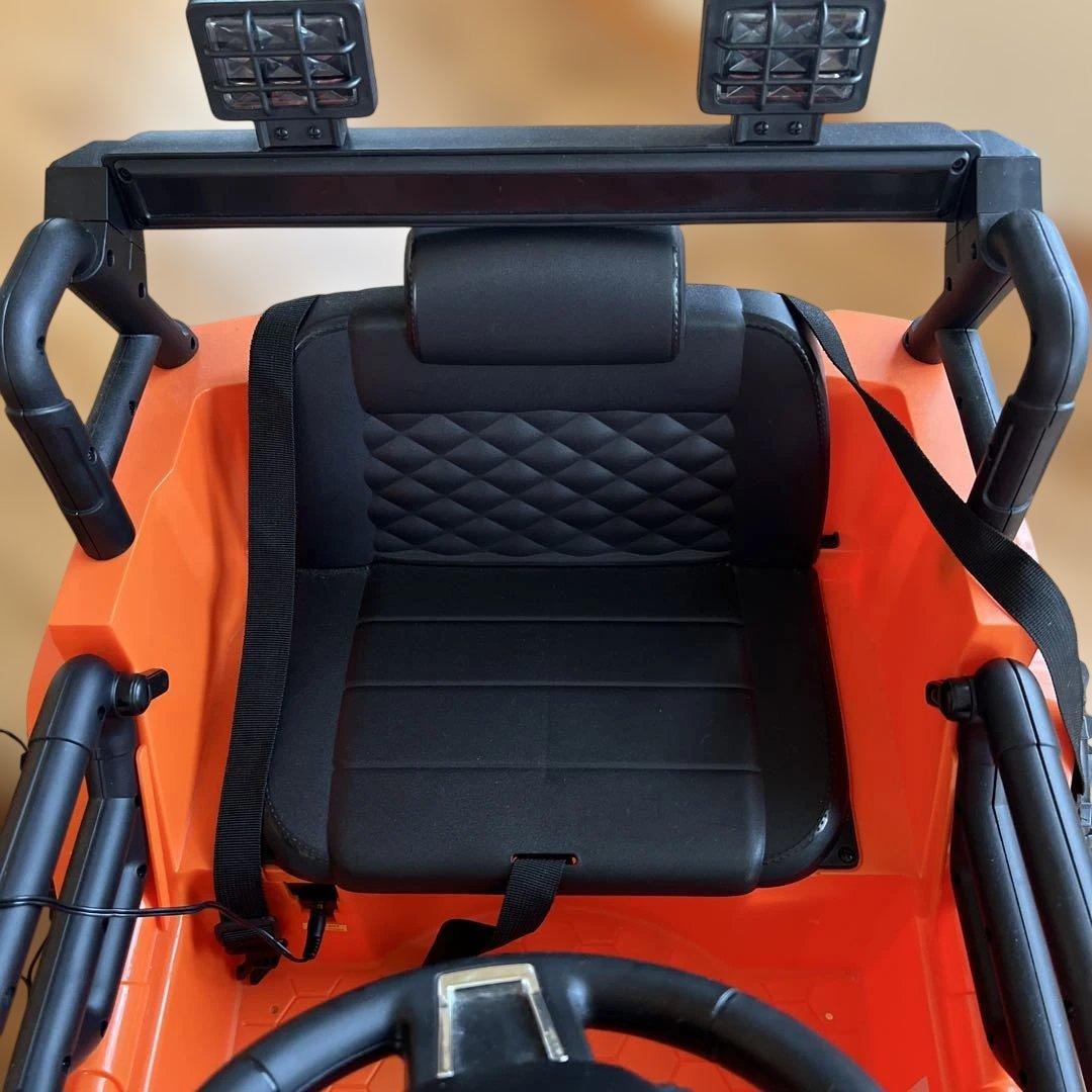 ゴ*ン様 オレンジ色オフロード電動乗用ラジコンカー