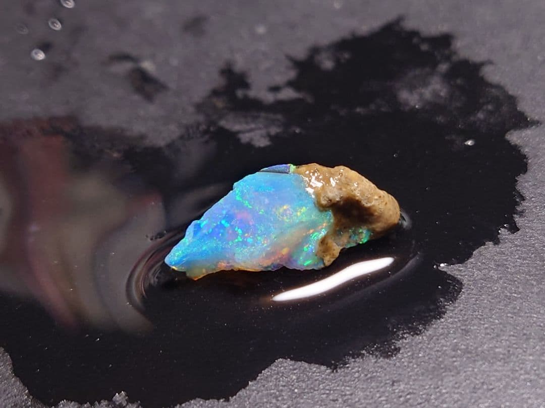 エチオピアウェロ産 チョークオパール 原石 鉱物標本 虹 エチオピア