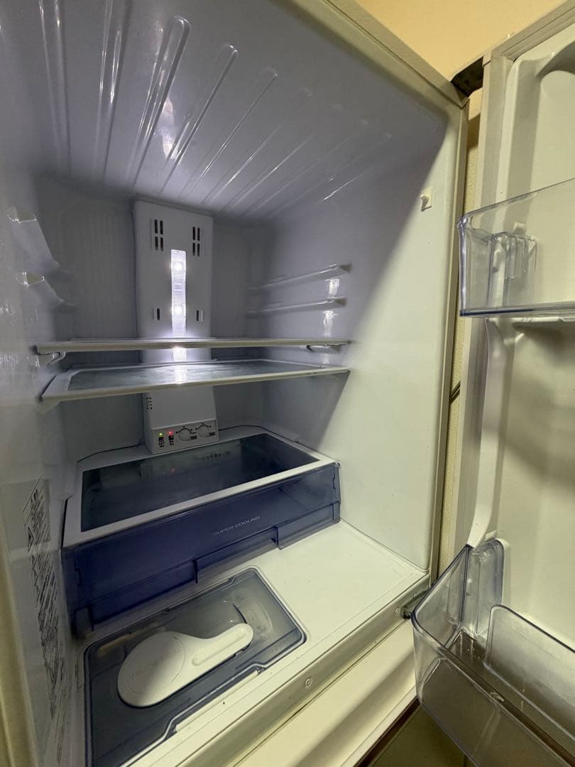 【送料無料】三菱冷蔵庫 MR-CX27E-W 272L 2019年製