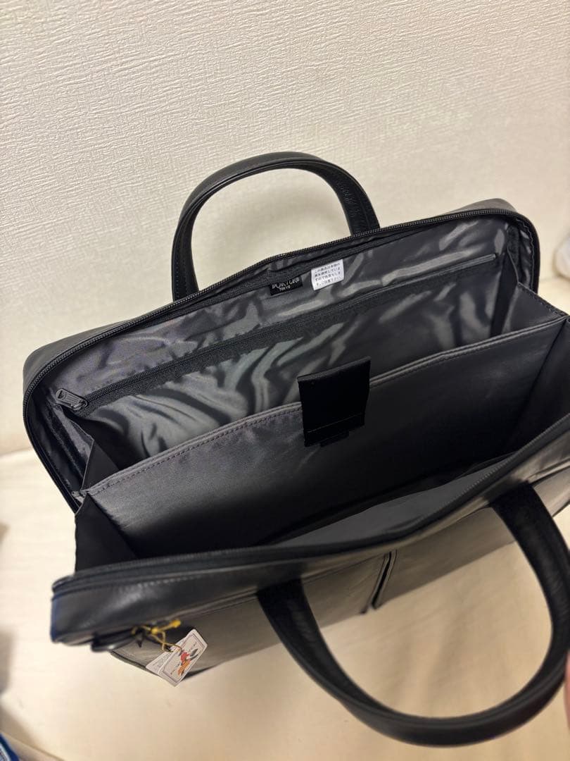 吉田　アメイズ　ブリーフ　ビジネス　革